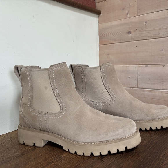 Ariat Chelsea Boot - Picture 2 of 3